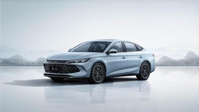 BYD Qin L DM-i Beijing Auto Show is the world premiere: it will be listed in the second quarter of this year, and it is expected to start selling at 120,000 yuan.